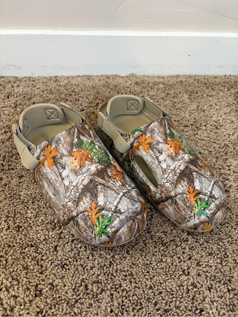 Nike Calm RealTree Mens Mules Mens 7 Womens 8